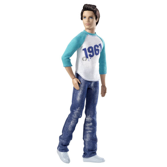 Fashionistas Ken Sporty Barbie T4893